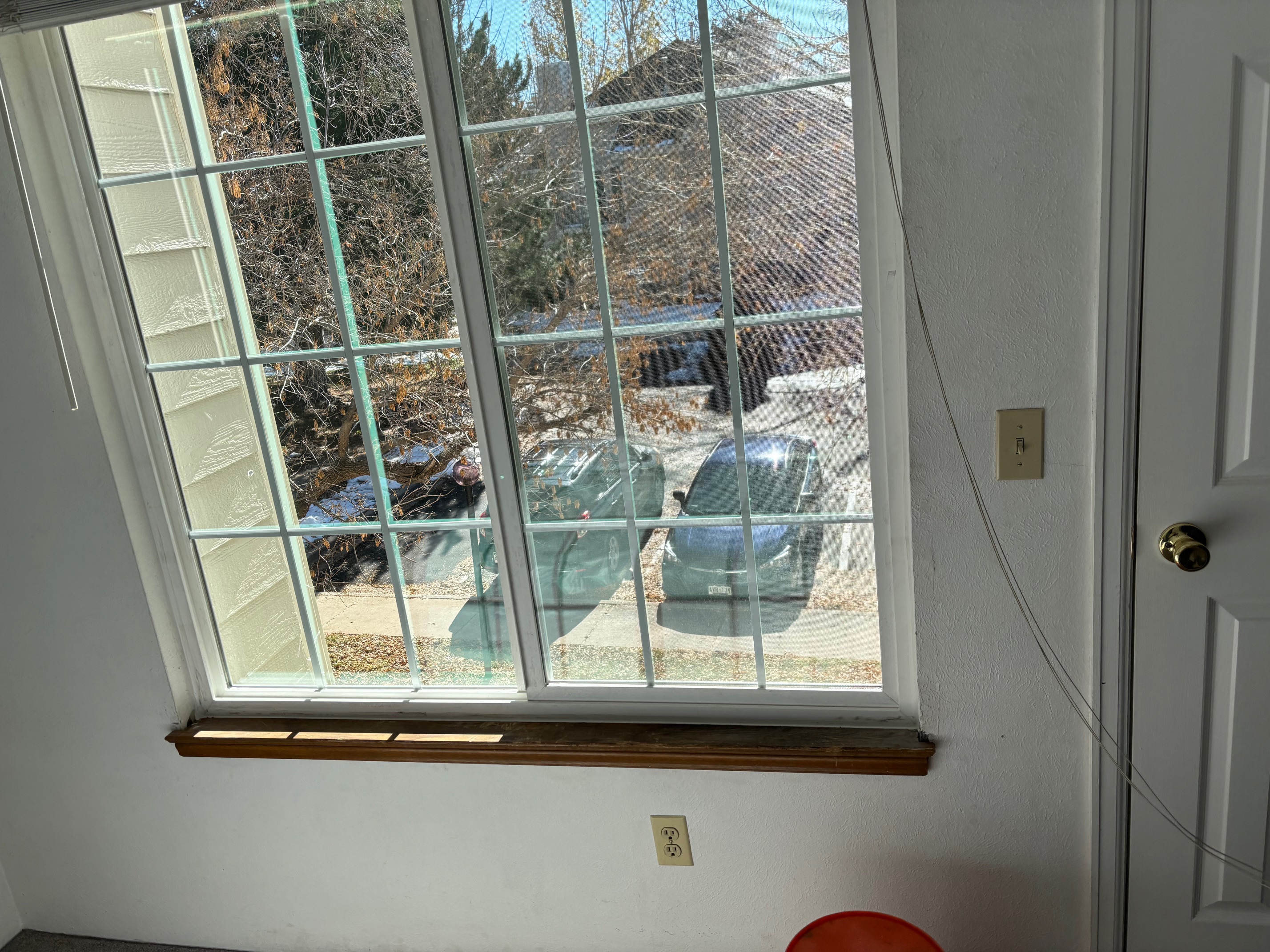 Emergency glass repair service in Denver